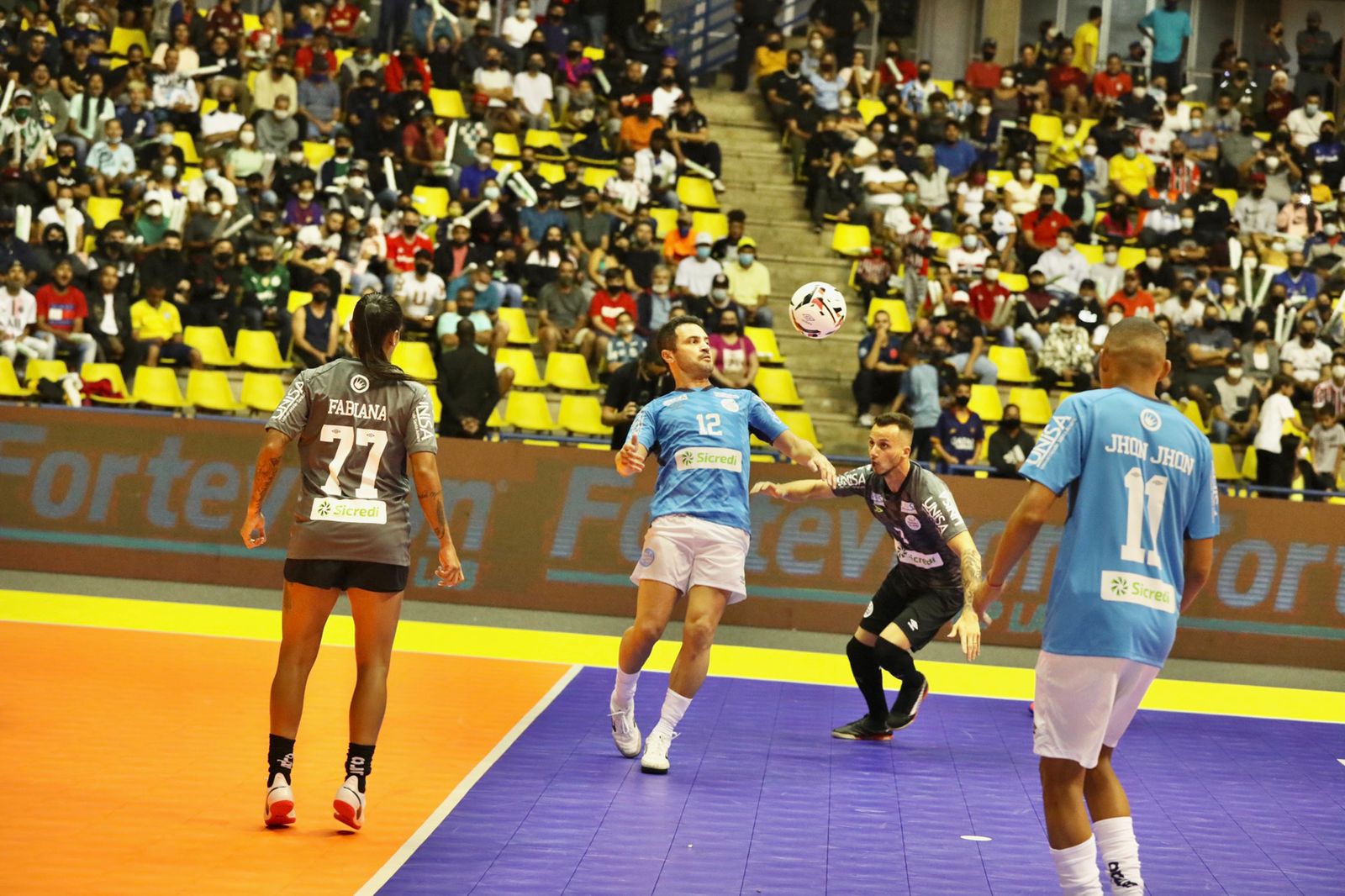 Você conhece os Reis do Futsal? Falcão e Amandinha são Altipisos!