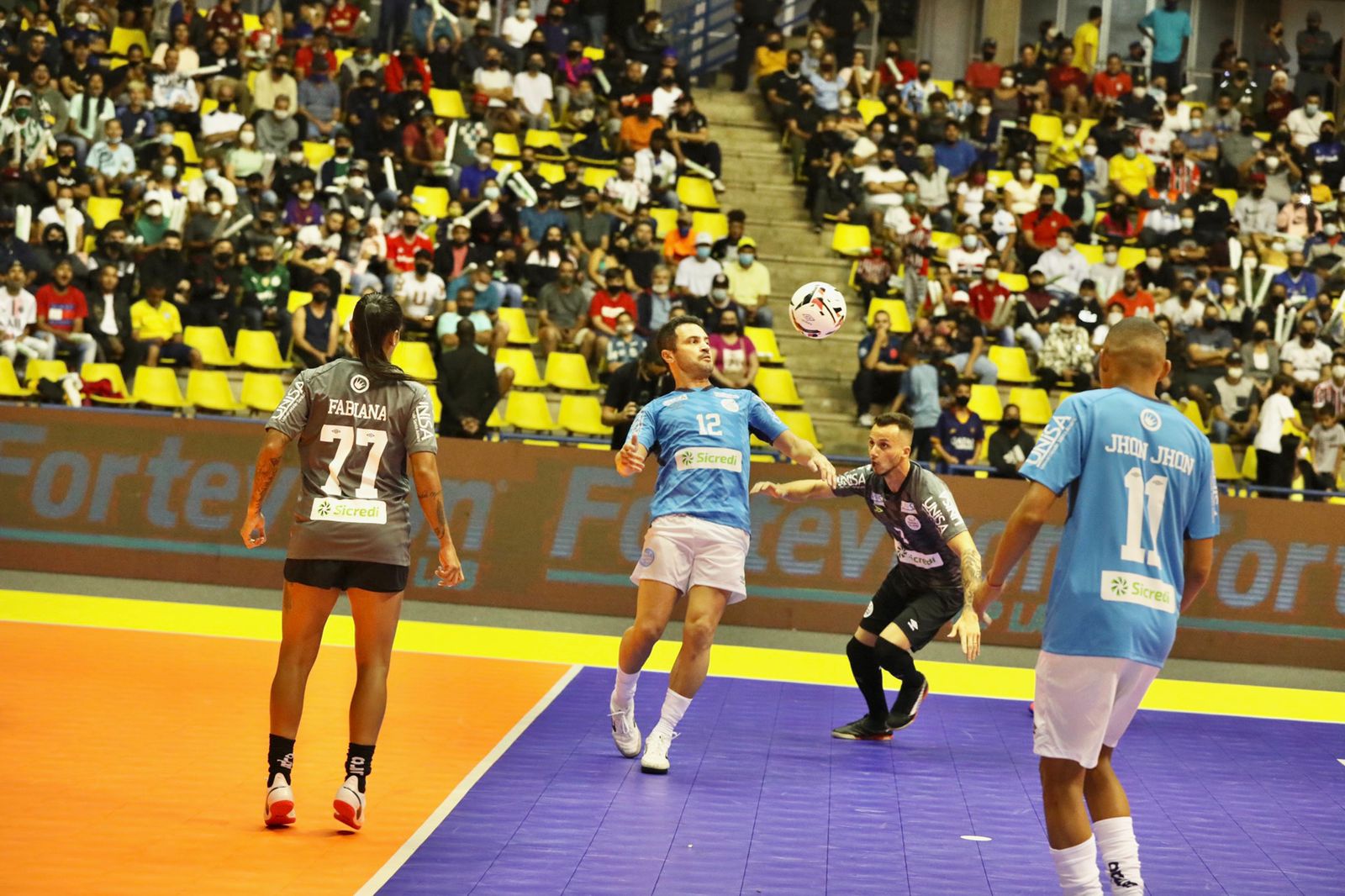 Você conhece os Reis do Futsal? Falcão e Amandinha são Altipisos