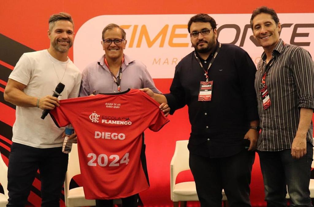 Diego Ribas é o novo embaixador da Escola Flamengo - ABC da Comunicação