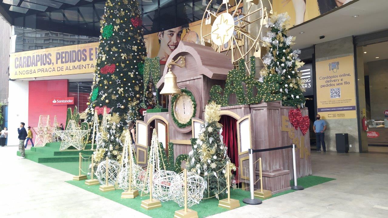 Shopping Center 3 tem promoção e decoração de Natal montada de frente para  a Avenida Paulista - ABC da Comunicação